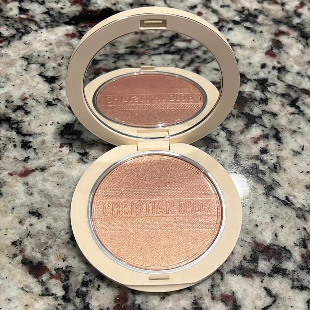 Dior Forever Couture Luminizer LIMITED EDITION 002 Coral Cruise RARE!